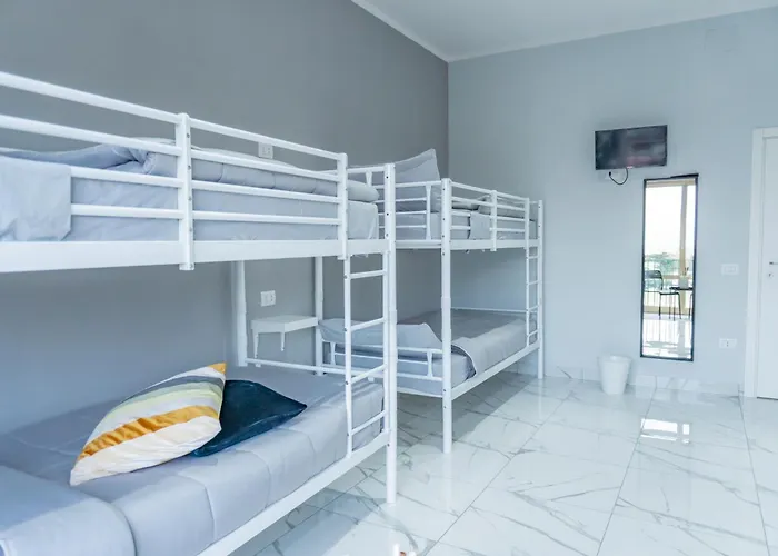 Hostel Partenope Naples