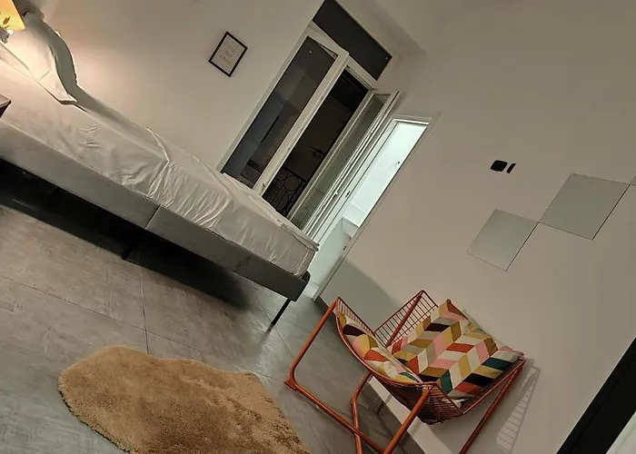 Backpacker Naples Hostel